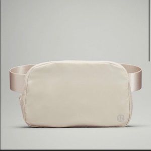 Lululemon everyday belt bag